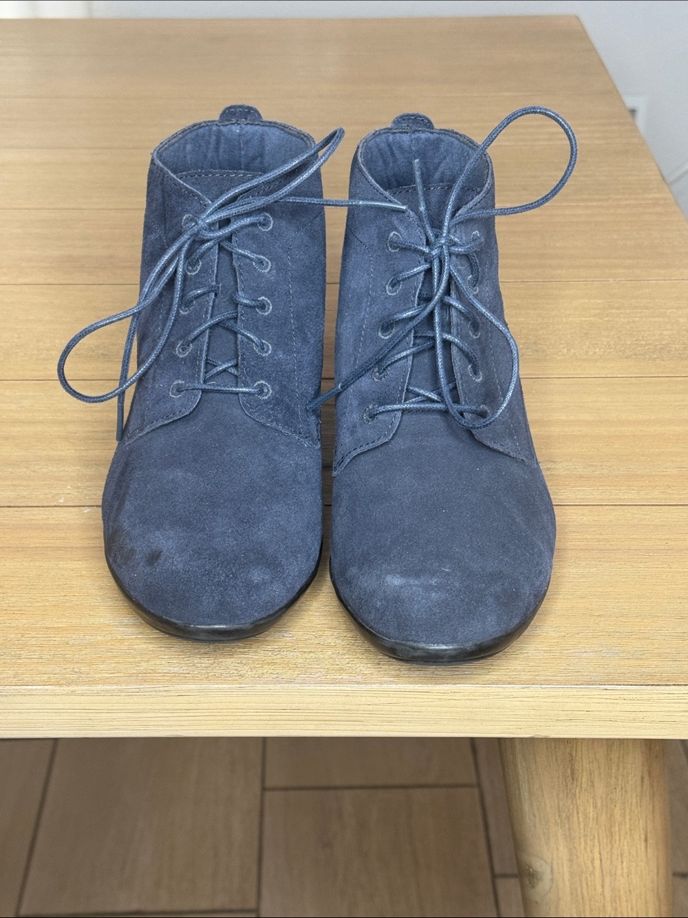 Clarks Bendables Navy Suede Lace-Up Ankle Boots Women’s 10W Wide Comfort